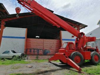 Se venden 2 amplias bodegas en Uruca San José 24-143