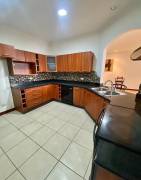 Escazú Se Vende EXCELENTE PRECIO! Hermoso y Acogedor Apartamento 4 HAB $199 000