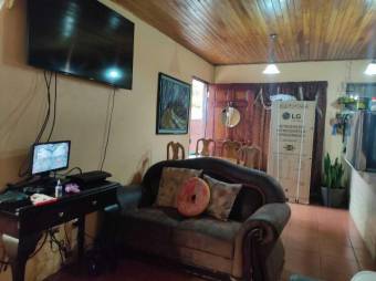 Se vende casa y apartamento en San Antonio Escazú 23-1385