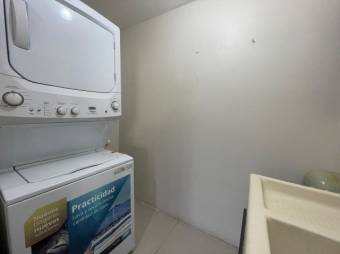 Se vende apartamento en condominio de Brasil Santa Ana 25-606