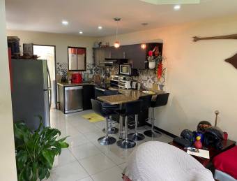 Venta de Apartamento en San Rafael, Montes de Oca.