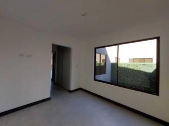 Se alquila apartamento en condominio de La Aurora Heredia 25-1365