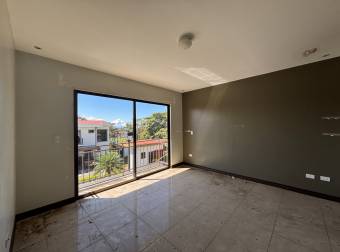 ¡GRAN REMATE! Casa en Condominio Galicia, Alajuela