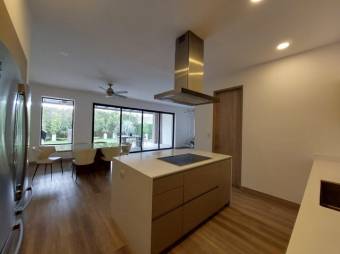 Se vende moderna casa en condominio de Pozos en Santa Ana 25-1243