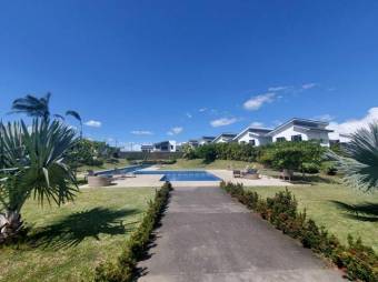 Se vende lote plano de 253m2 en condominio de San Rafael Alajuela 25-1324