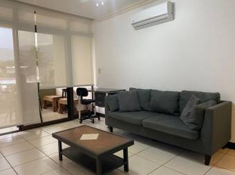 Se alquila moderno apartamento en condominio de Santa Ana 25-1381