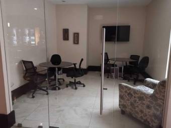 Se vende espacioso apartamento en Mata Redonda San José 25-475