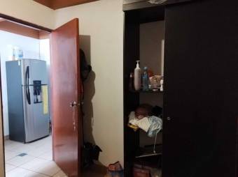 Se vende espaciosa propiedad con 3  en San Francisco Heredia 25-1000