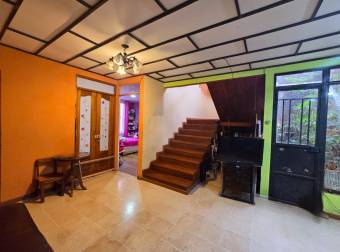 VENTA DE CASA INDEPENDIENTE SANTO DOMINGO CENTRO, HDIA