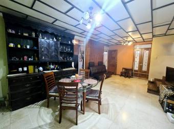 VENTA DE CASA INDEPENDIENTE SANTO DOMINGO CENTRO, HDIA