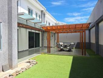 MLS-25-1409 VENTA CASA SANTA ANA SAN JOSE 