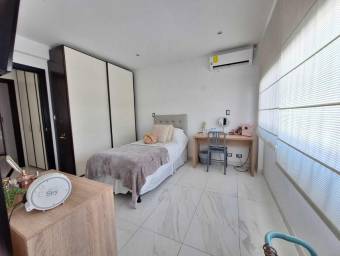 MLS-25-1409 VENTA CASA SANTA ANA SAN JOSE 