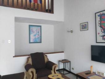 Se vende condominio con 5 apartamentos en Rohrmoser 24-1216