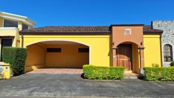 ¡GRAN REMATE! Casa en Condominio La Hacienda El Guarco, El Tejar, Cartago