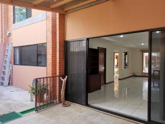 MLS-25-1275 VENTA CASA SAN RAFAEL ESCAZU 