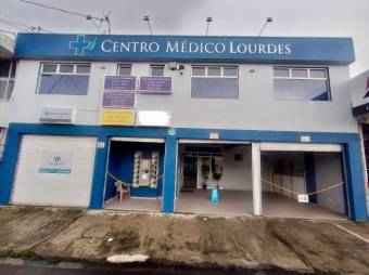 Se vende edificio con 10 oficinas en Heredia Centro 23-758