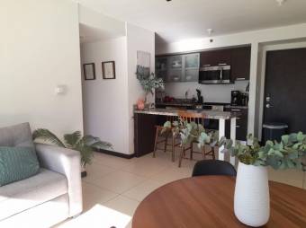 Se vende moderno apartamento en condominio de Rohrmoser 25-644