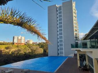 Se vende moderno apartamento en condominio de Rohrmoser 25-644