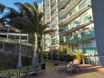 Se vende moderno apartamento en condominio de Rohrmoser 25-644