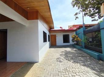 EN VENTA LOCALES PARA OFICINAS, CONSULTURIOS, EXCELENTE PUNTO COMERCIAL, TURRUCARES CENTRO, ALAJUELA, ₡ 145,000,000, 6, Alajuela, Alajuela