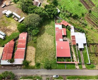 Lot for sale in Palmares de Alajuela.