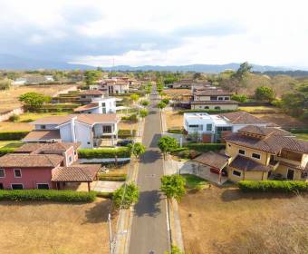 Lots for sale in Posada del Río condominium in La Guacima, Alajuela.