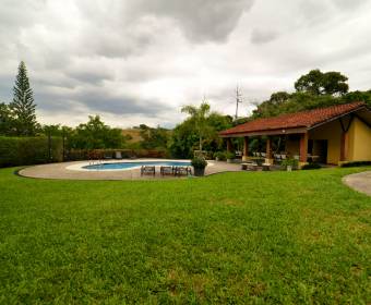 Lots for sale in Posada del Río condominium in La Guacima, Alajuela.