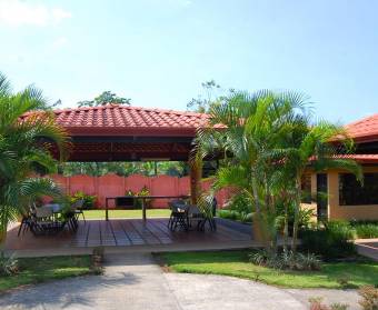 Lots for sale in  the Veredas del Arroyo condominium in Las Vueltas de La Guacima.