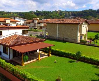 Lots for sale in  the Veredas del Arroyo condominium in Las Vueltas de La Guacima.