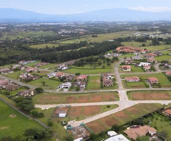 Lotes a la venta en condominio Las Vueltas dentros de Ciudad Hacienda Los Reyes