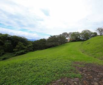 Lotes a la venta en el eco residencial Villas del Arroyo en La Guacima, Alajuela.