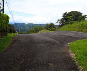 Lotes a la venta en el eco residencial Villas del Arroyo en La Guacima, Alajuela.