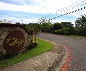 Lotes a la venta en el eco residencial Villas del Arroyo en La Guacima, Alajuela.