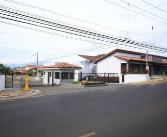 Lotes a la venta en condominio Los Castillos en La Guacima, Alajuela.