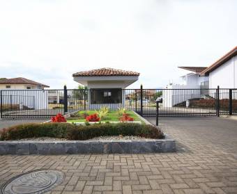 Lotes a la venta en condominio Los Castillos en La Guacima, Alajuela.