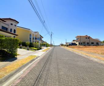 Lotes a la venta en condominio Los Castillos en La Guacima, Alajuela.