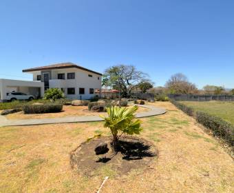 Lotes a la venta en condominio Los Castillos en La Guacima, Alajuela.