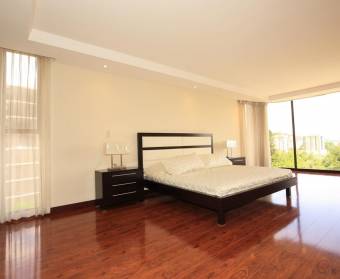 Apartamento a la venta en condominio en Bello Horizonte, Escazú.