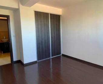 Apartment for sale in a condominium located in Sabana, Mata Redonda.