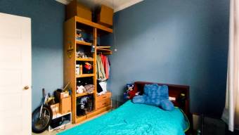 Se vende espaciosa casa con patio en Zapote San José 25-66 Se vende espaciosa casa con patio en Zapote San José 25-66