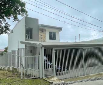 House for sale in Río Oro de Santa Ana, San José.