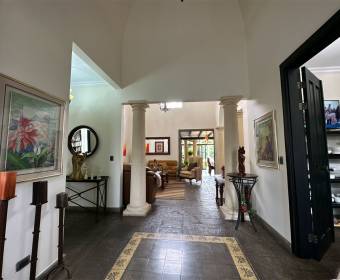 Casa a la venta en condominio La Cañada, San Rafael de Alajuela.