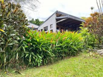 Se vende casa con lote de 1,887m2 en San Rafael Escazú 23-2271 Se vende casa con lote de 1,887m2 en San Rafael Escazú 23-2271