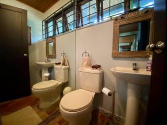 Se vende casa con lote de 1,887m2 en San Rafael Escazú 23-2271 Se vende casa con lote de 1,887m2 en San Rafael Escazú 23-2271