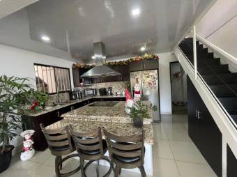 Se vende lujosa casa con 2.3 Hectáreas de lote en Salitral 25-1016 Se vende lujosa casa con 2.3 Hectáreas de lote en Salitral 25-1016