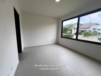 Casa lujo Santa Ana alquiler $4.000 o venta $550.000 /jardines, 4 dormitorios