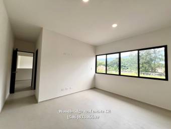 Casa lujo Santa Ana alquiler $4.000 o venta $550.000 /jardines, 4 dormitorios