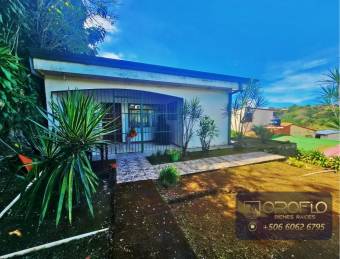 PROPERTY WITH 4 HOUSES  1 LOT FOR SALE DUE TO TRAVEL  SANTA BARBARA, HEREDIA #40404ab