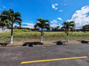 Se vende lote plano de 381m2 en San Francisco Heredia 25-1314
