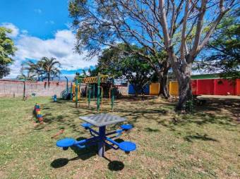 Se vende lote plano de 381m2 en San Francisco Heredia 25-1314